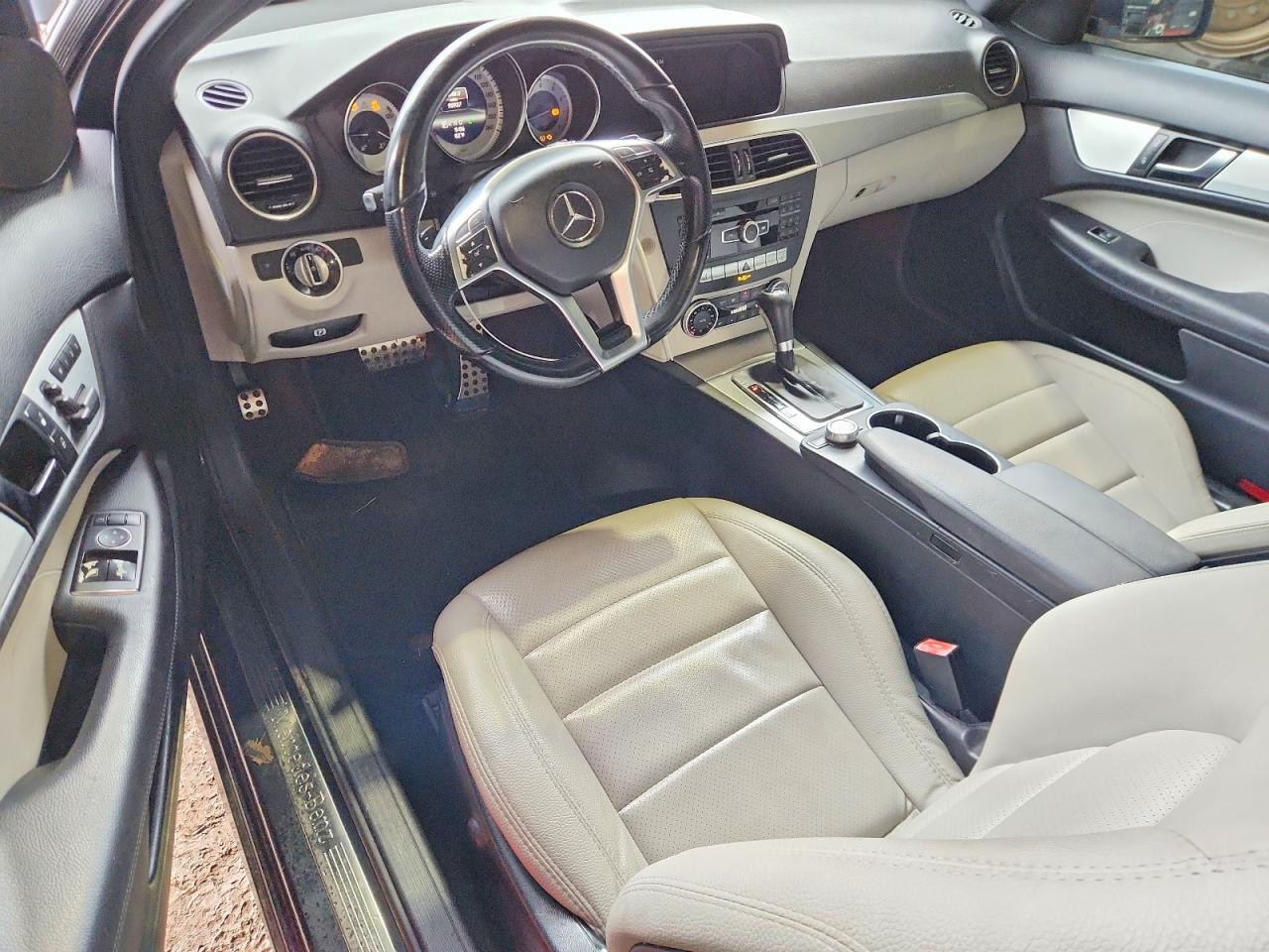 2013 Mercedes-Benz C 250 - zdjęcie 8