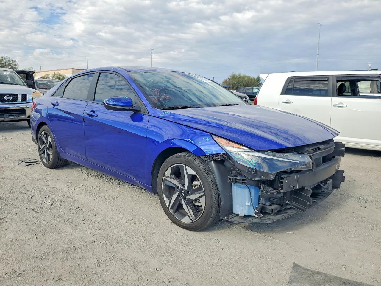 2023 Hyundai Elantra Sel - zdjęcie 4