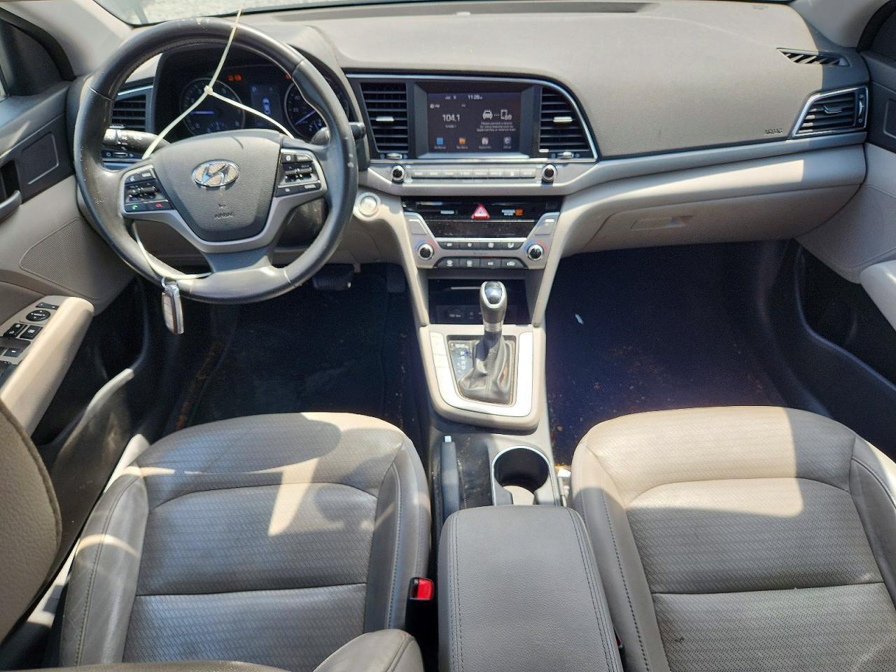2017 Hyundai Elantra Limited - zdjęcie 8