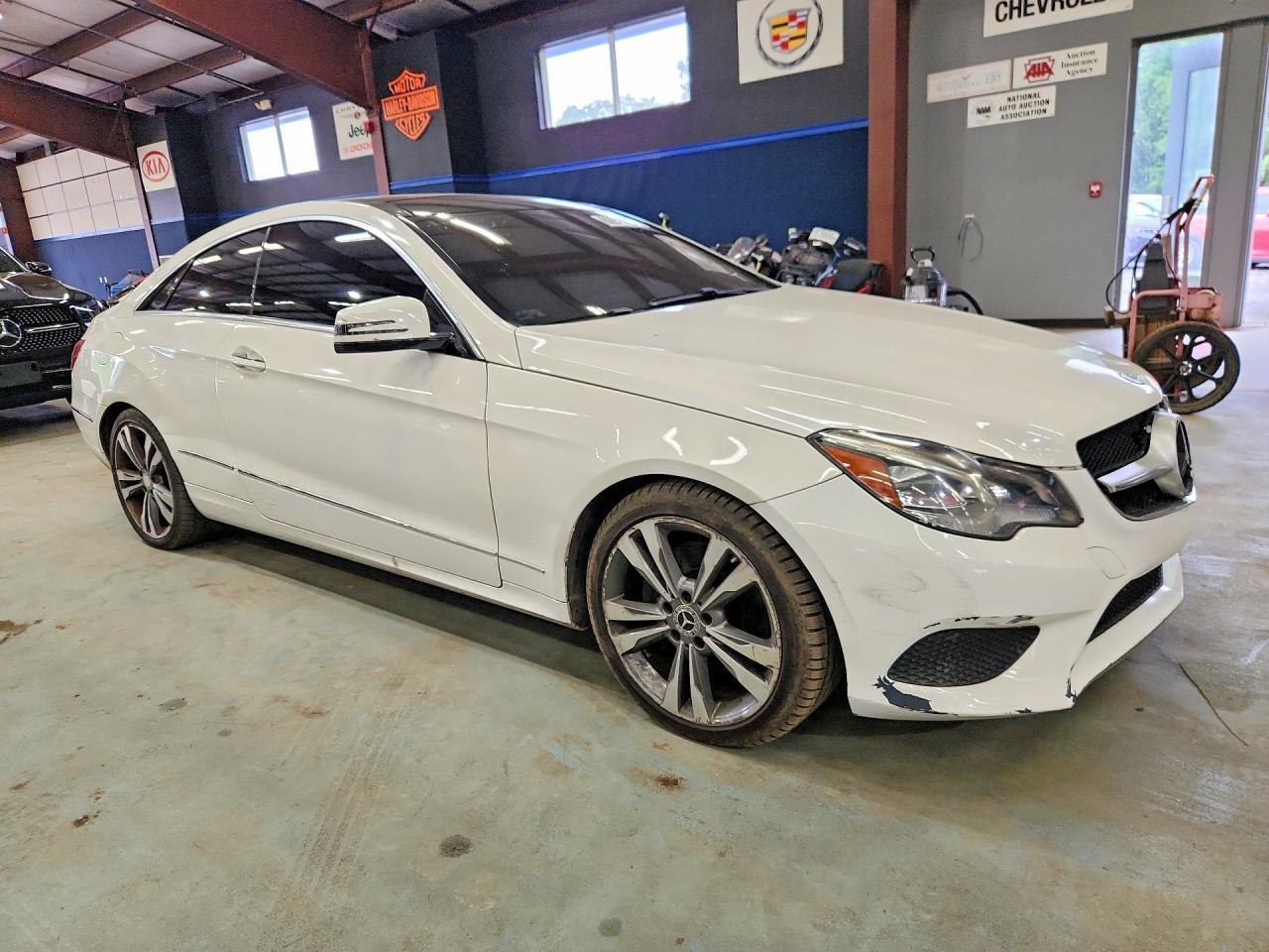 2016 Mercedes-Benz E 400 4Matic - zdjęcie 4