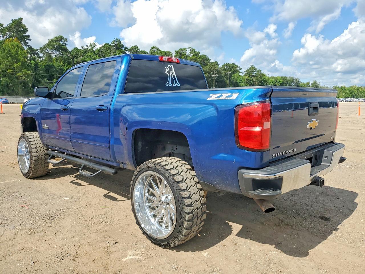 2018 Chevrolet Silverado K1500 Lt - zdjęcie 2