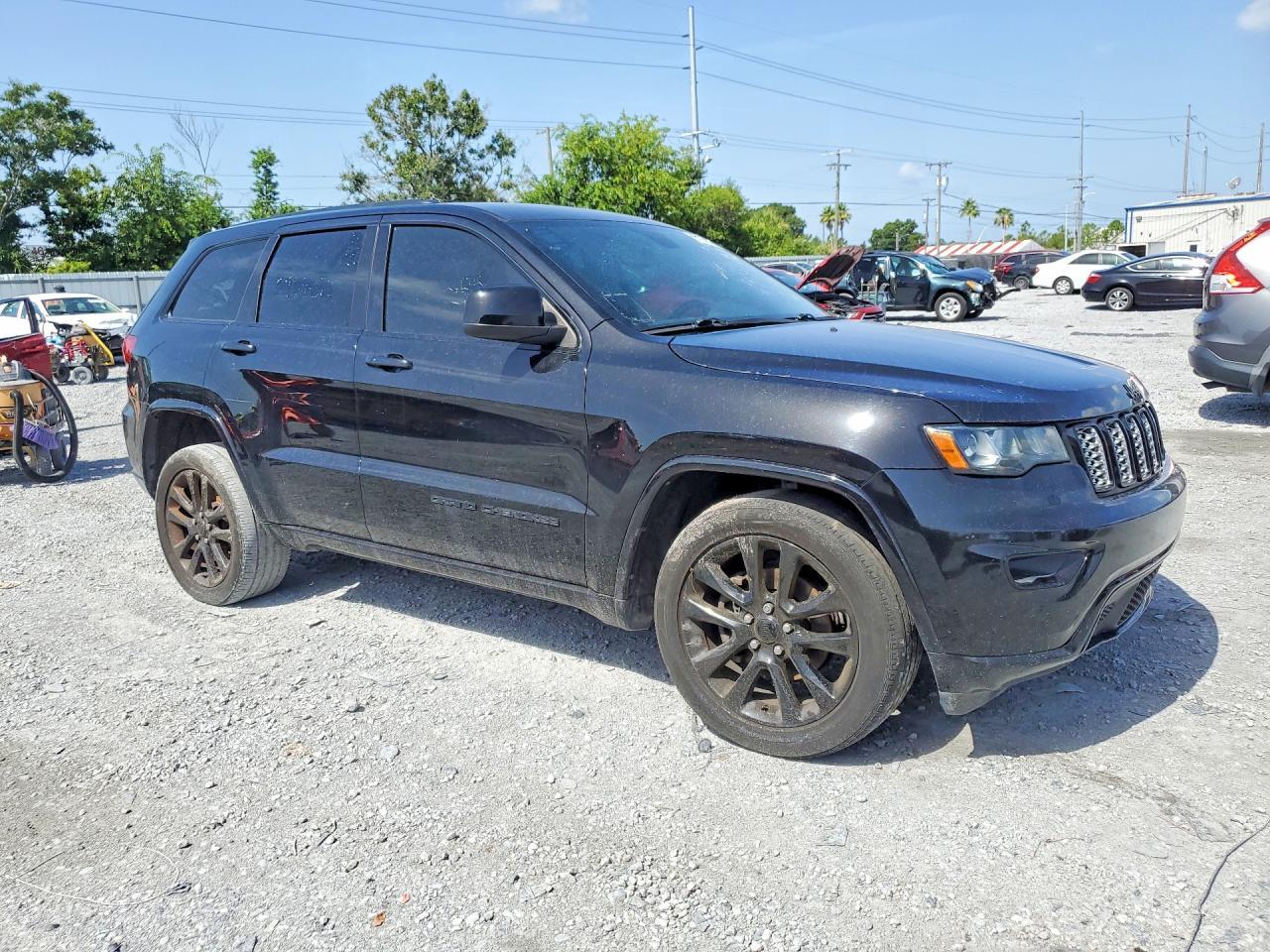 2018 Jeep Grand Cherokee Laredo - zdjęcie 4