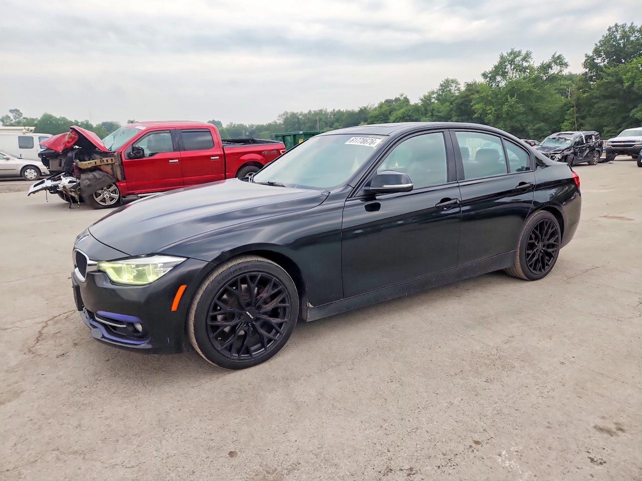 2018 BMW Seria 3 330i - zdjęcie główne