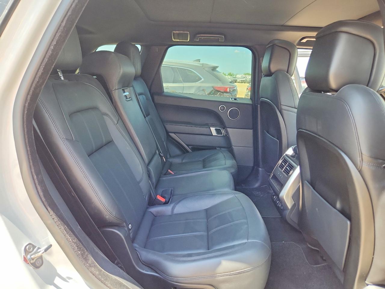 2018 Land Rover Range Rover Sport Se - zdjęcie 10