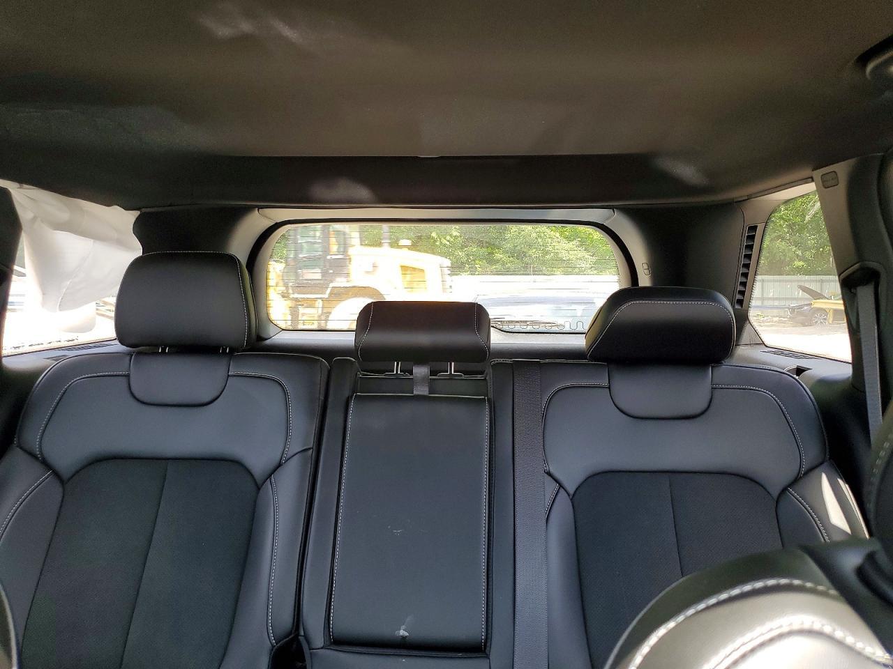 2025 Jeep Grand Cherokee Laredo - zdjęcie 10