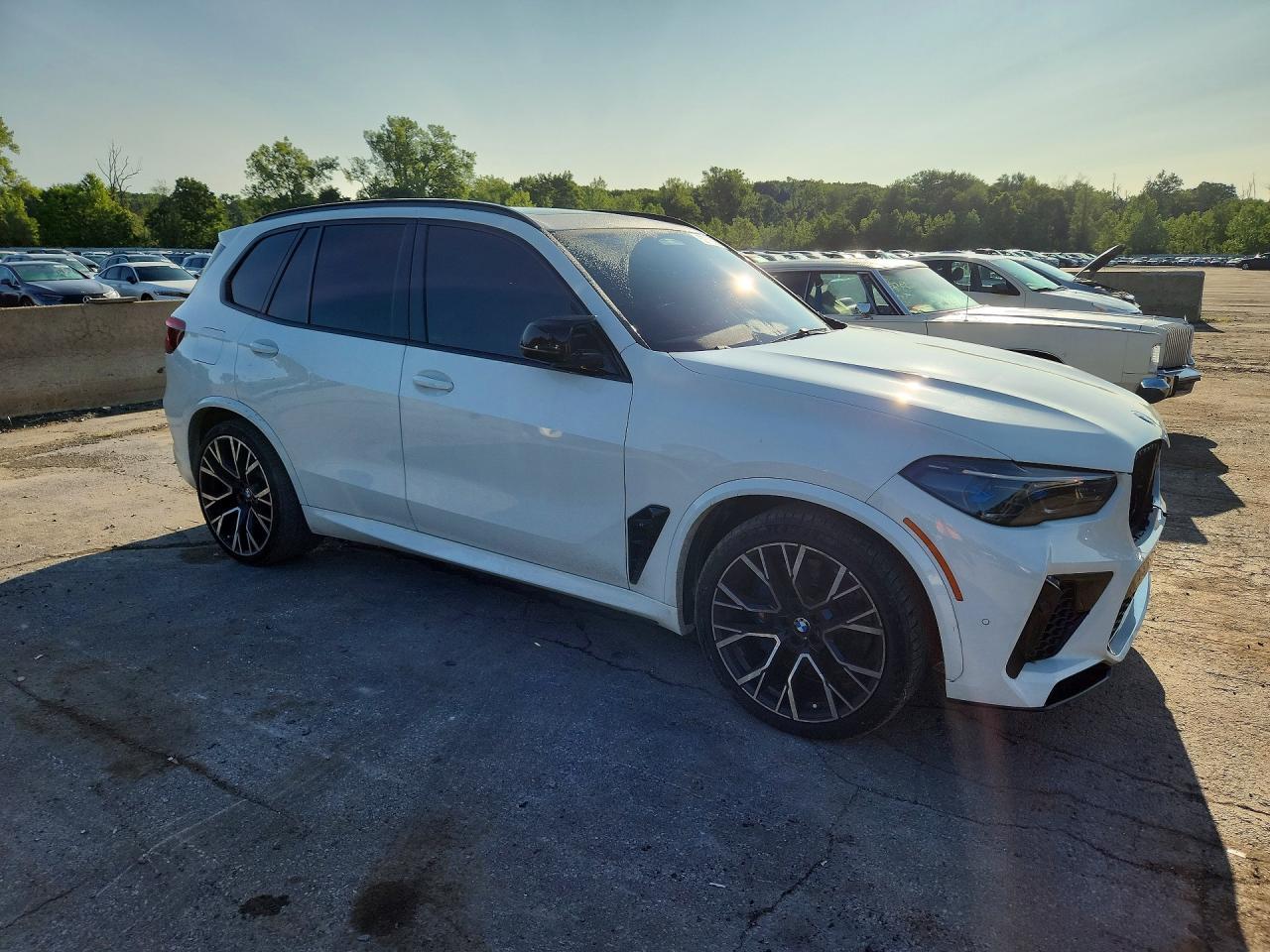 2022 BMW X5 M - zdjęcie 4