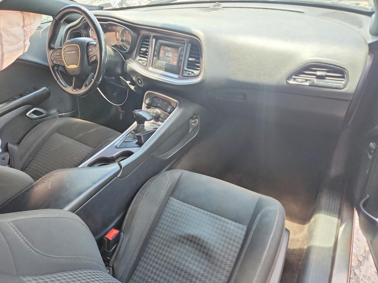 2015 Dodge Challenger Sxt - zdjęcie 8
