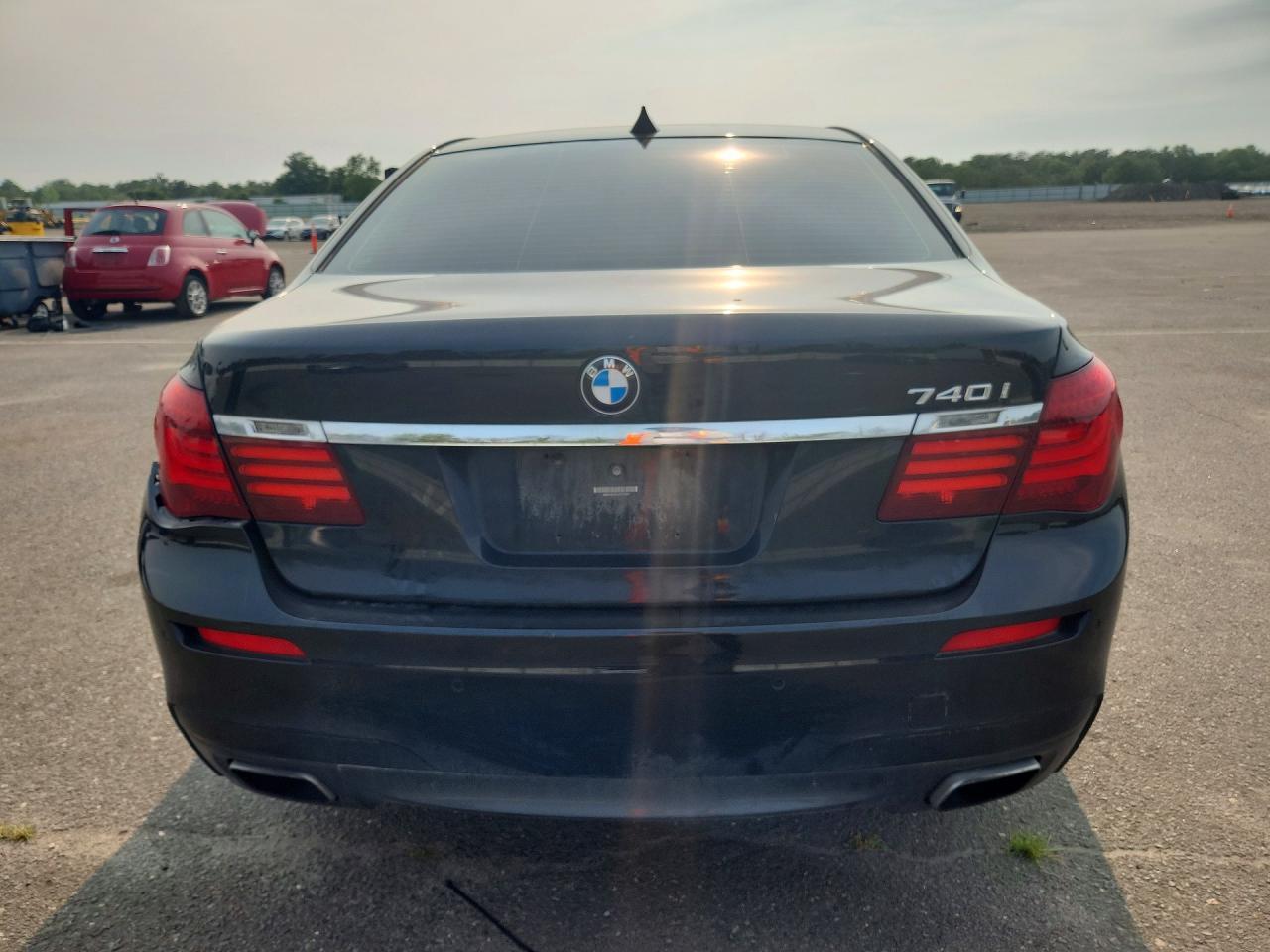2015 BMW 740 I - zdjęcie 6