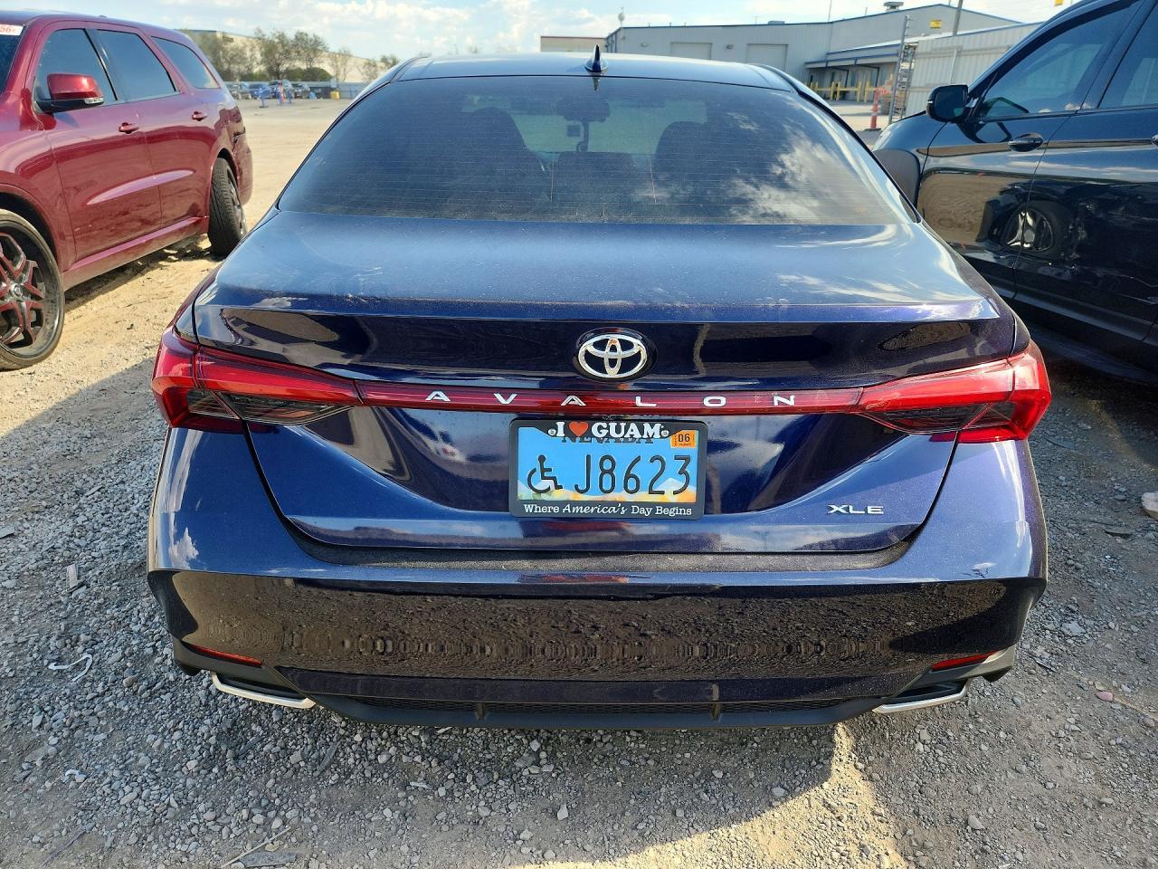 2022 Toyota Avalon Xle - zdjęcie 6