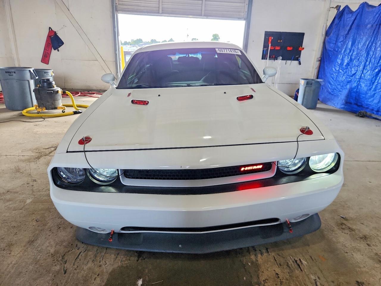 2014 Dodge Challenger R/T - zdjęcie 5
