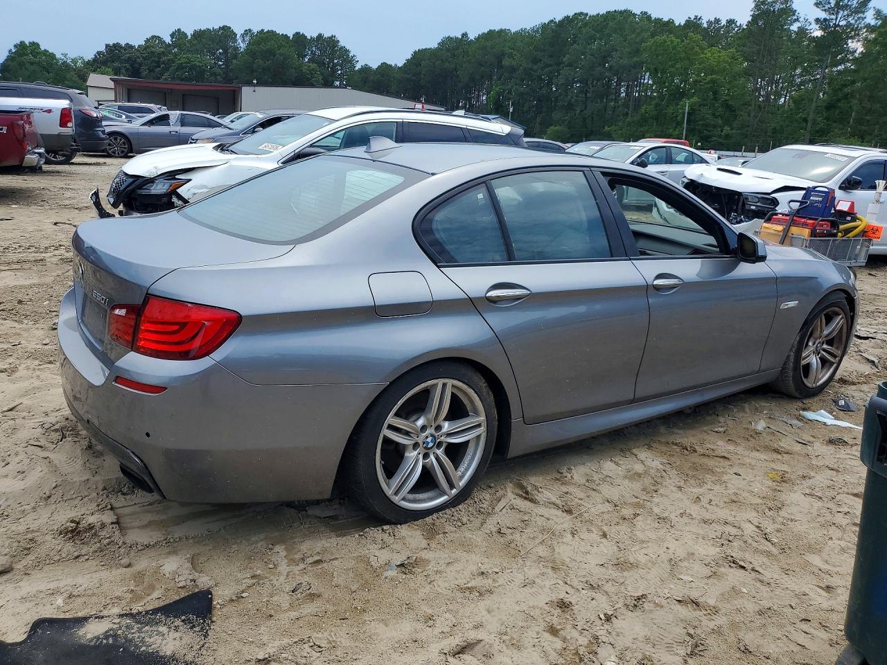 2013 BMW 550 I - zdjęcie 3