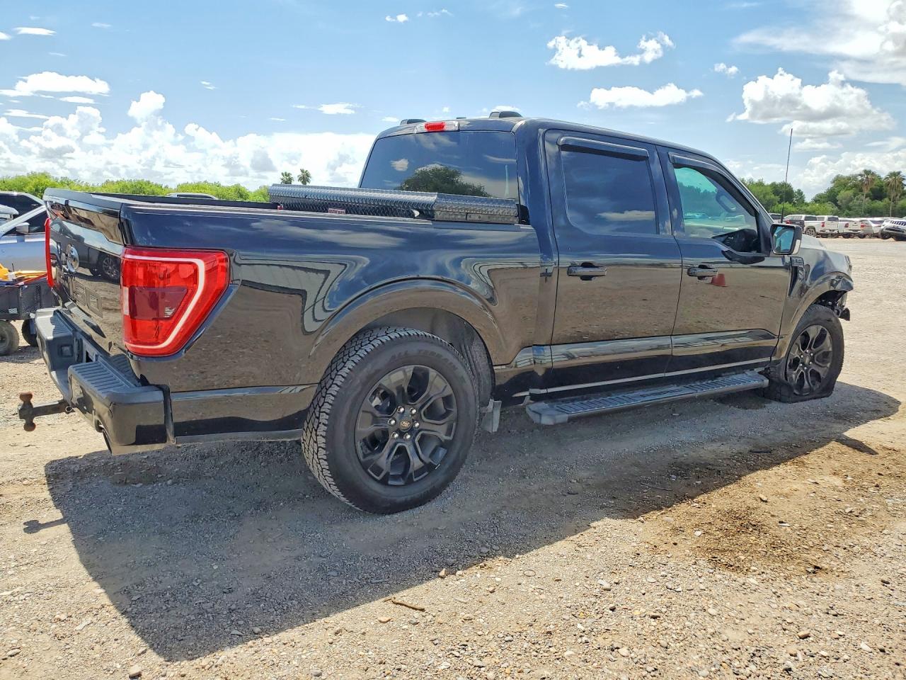 2023 Ford F150 Supercrew - zdjęcie 3