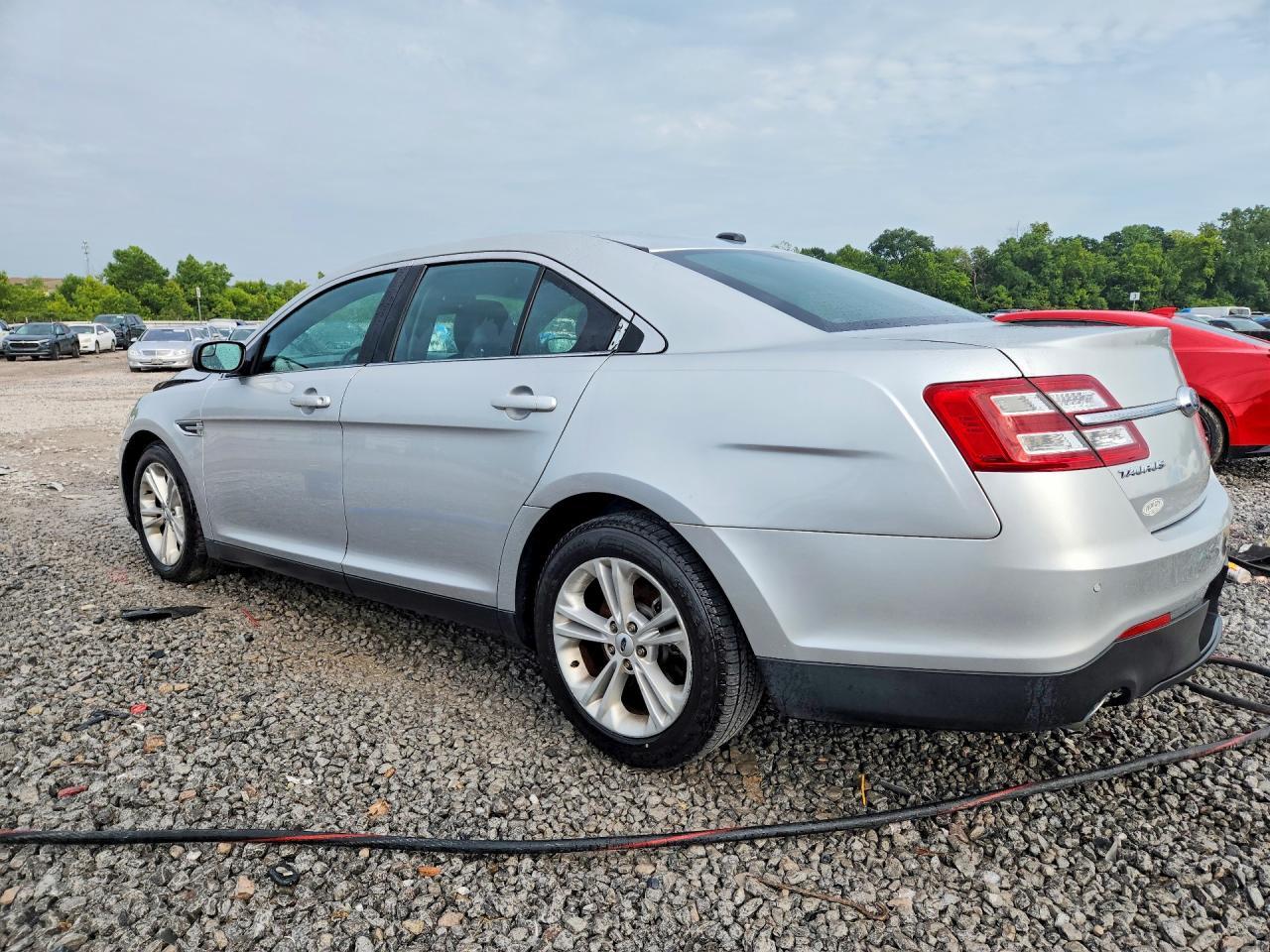 2018 Ford Taurus Sel - zdjęcie 2