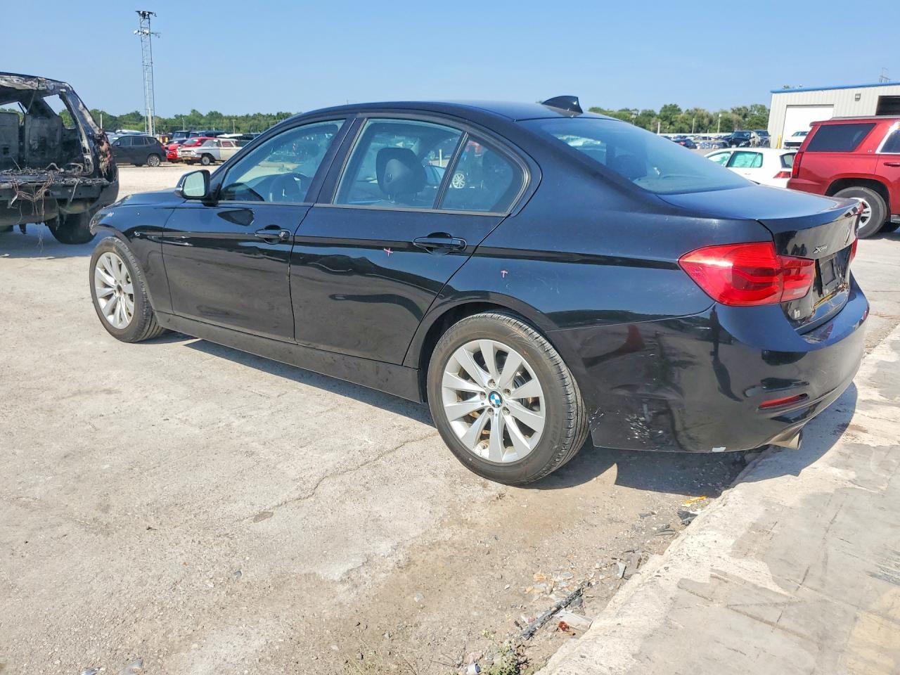 2018 BMW Seria 3 320i - zdjęcie 2