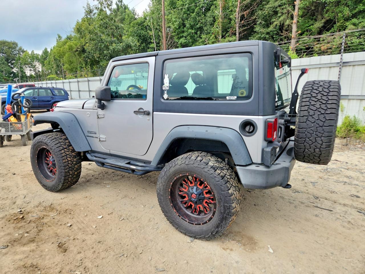 2017 Jeep Wrangler Sport - zdjęcie 2