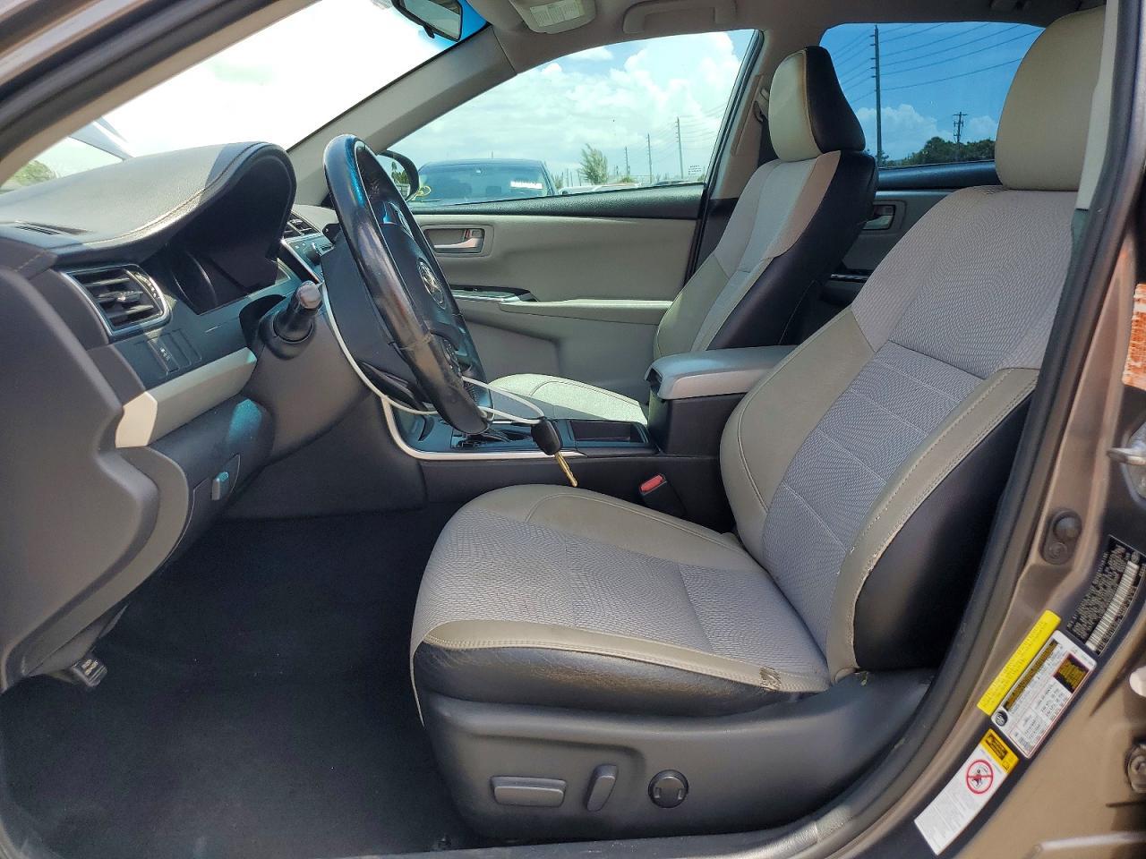 2017 Toyota Camry Se - zdjęcie 7