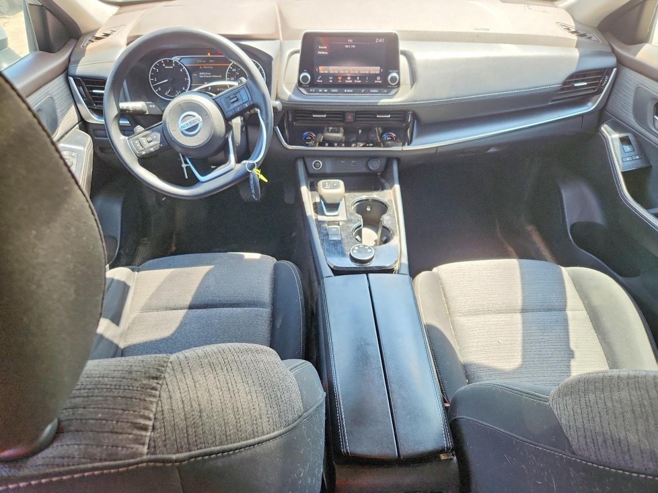 2021 Nissan Rogue Sv - zdjęcie 8