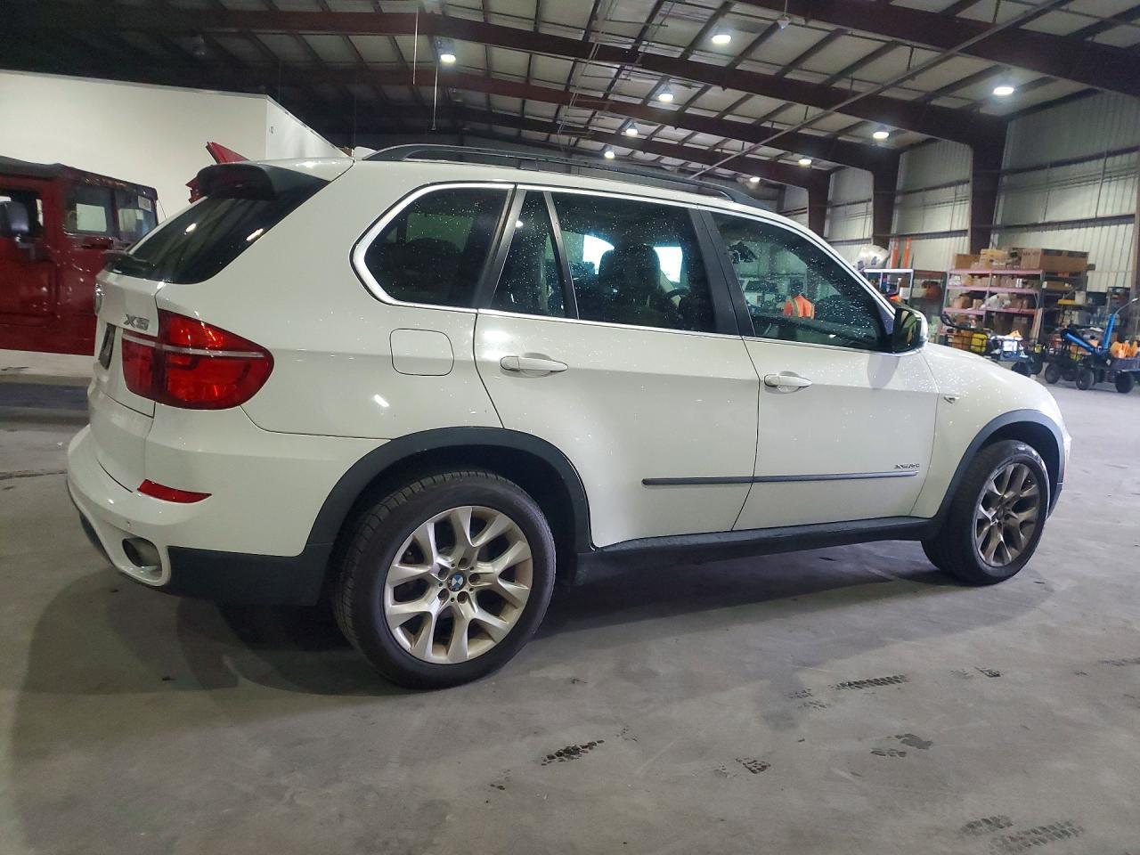 2013 BMW X5 xDrive35I - zdjęcie 3