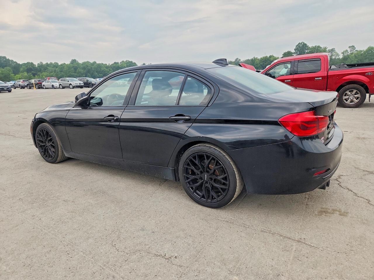 2018 BMW Seria 3 330i - zdjęcie 2