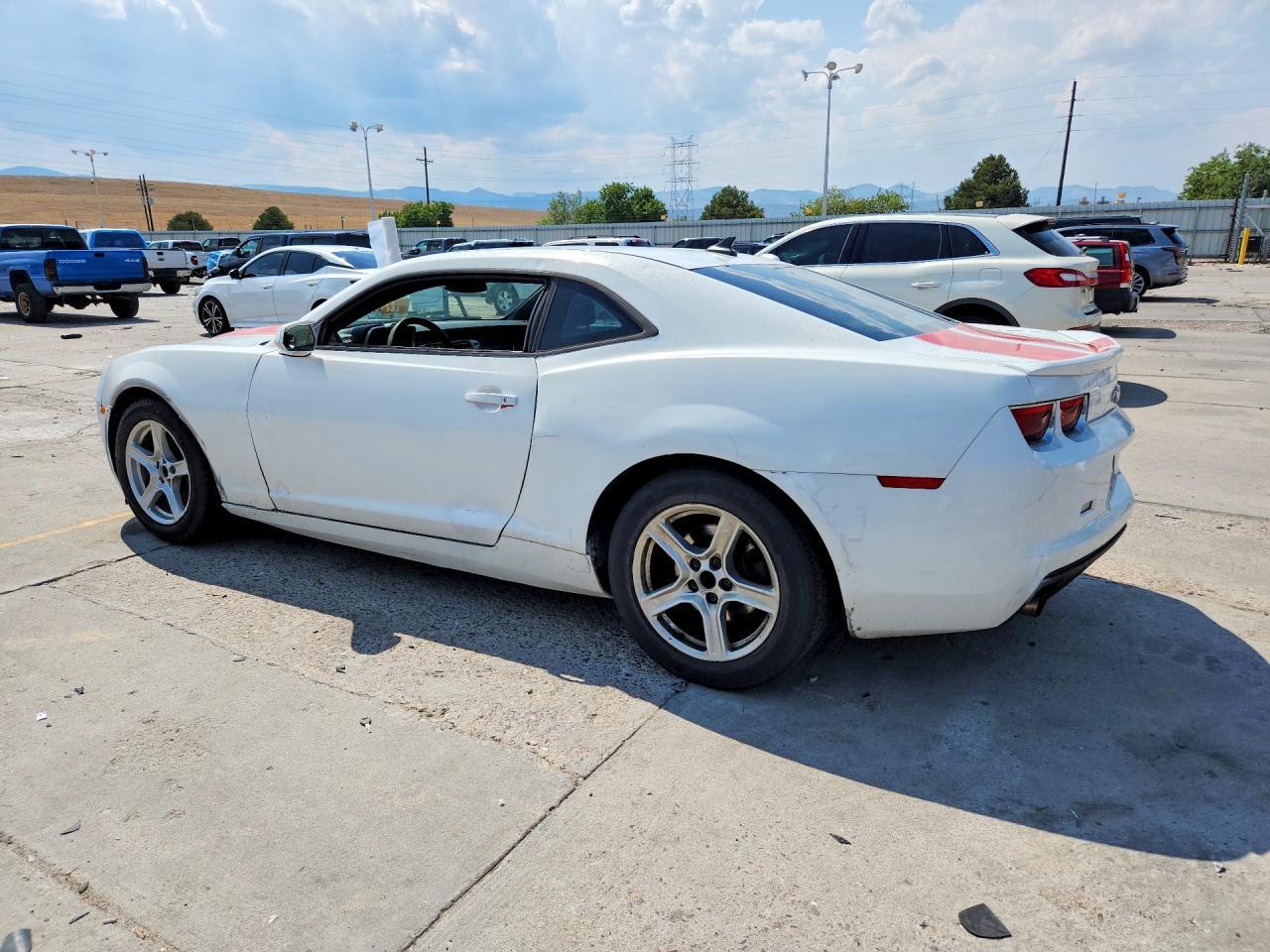2013 Chevrolet Camaro Ls - zdjęcie 2