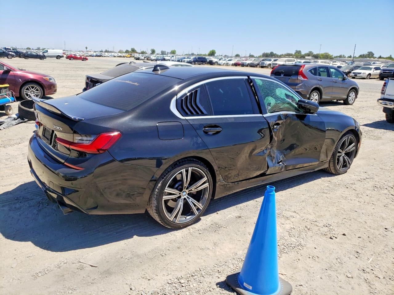2020 BMW 330I - zdjęcie 3