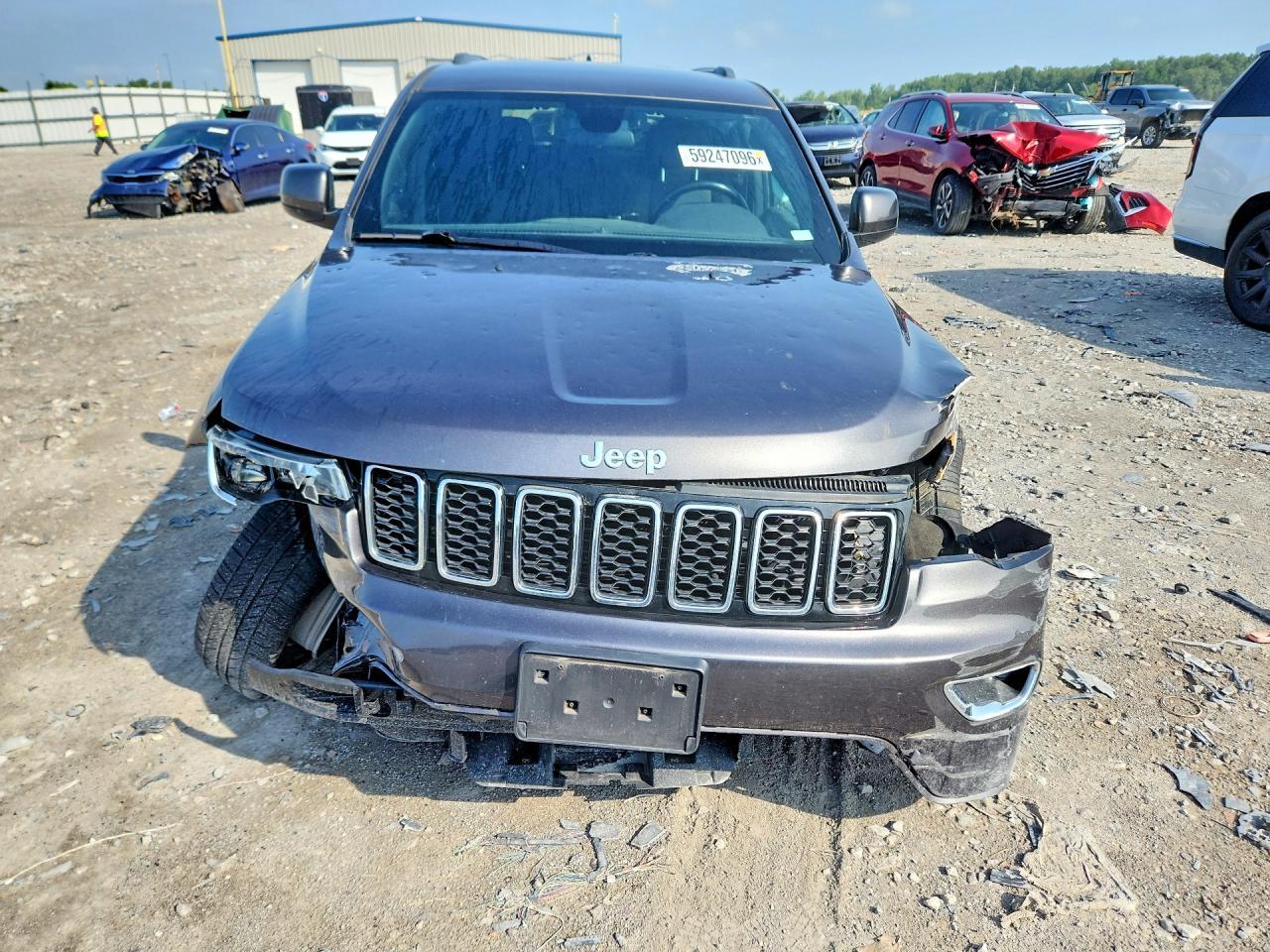 2021 Jeep Grand Cherokee Laredo - zdjęcie 5