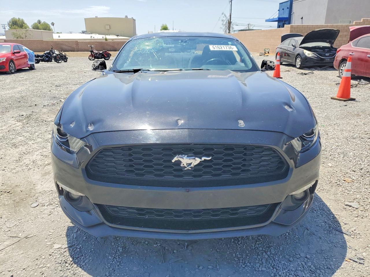 2015 Ford Mustang - zdjęcie 5