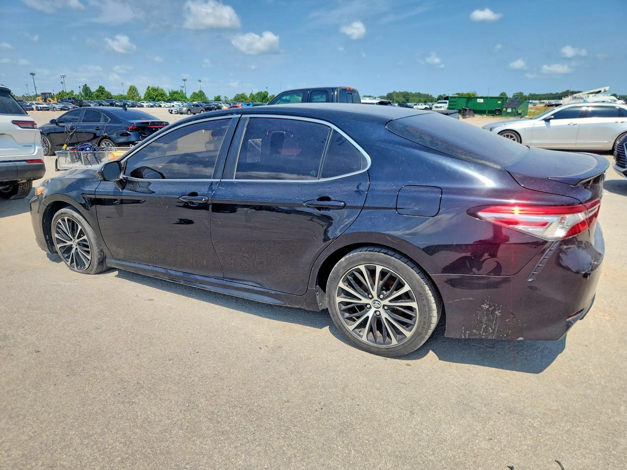 2018 Toyota Camry Se - zdjęcie 2