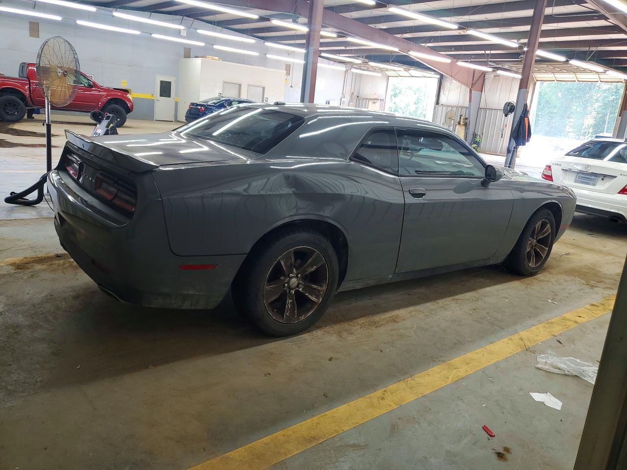 2019 Dodge Challenger Sxt - zdjęcie 3