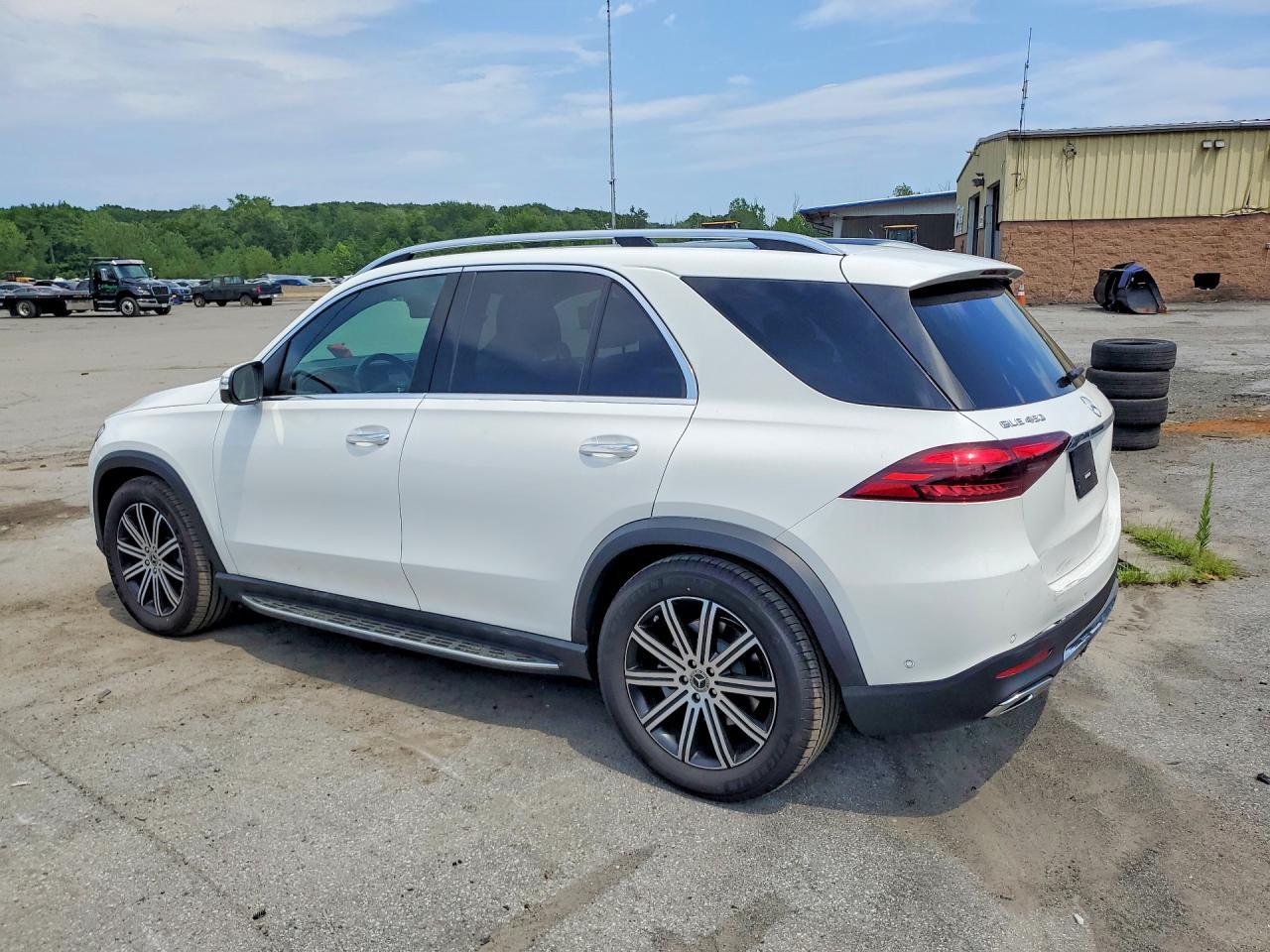 2025 Mercedes-Benz Gle 450 4Matic - zdjęcie 2