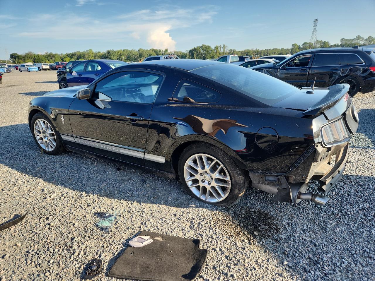 2013 Ford Mustang - zdjęcie 2
