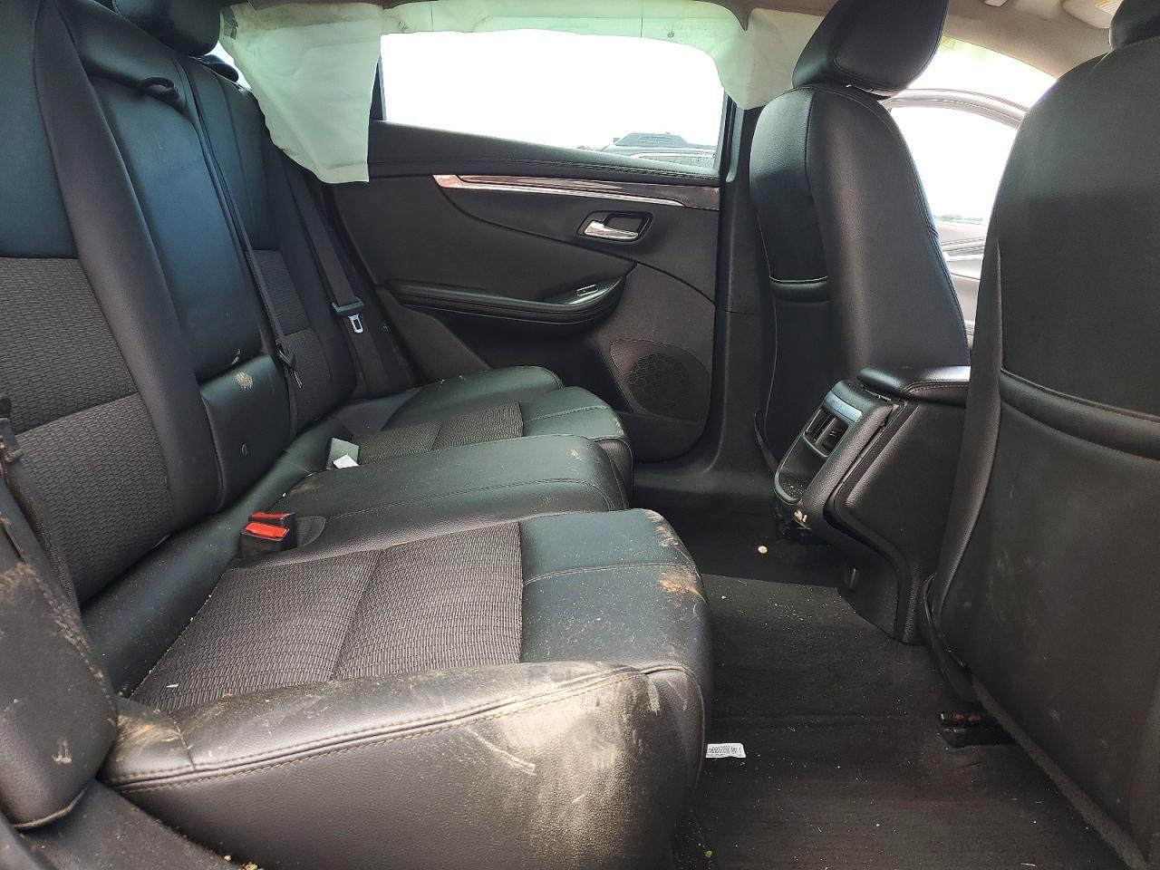 2018 Chevrolet Impala Lt - zdjęcie 10