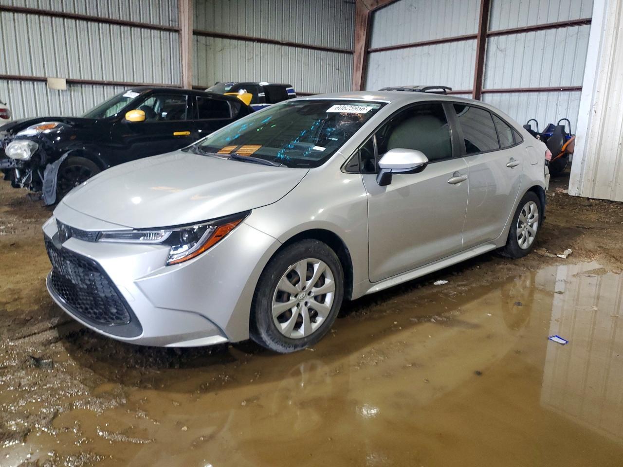 2022 Toyota Corolla Le - zdjęcie główne