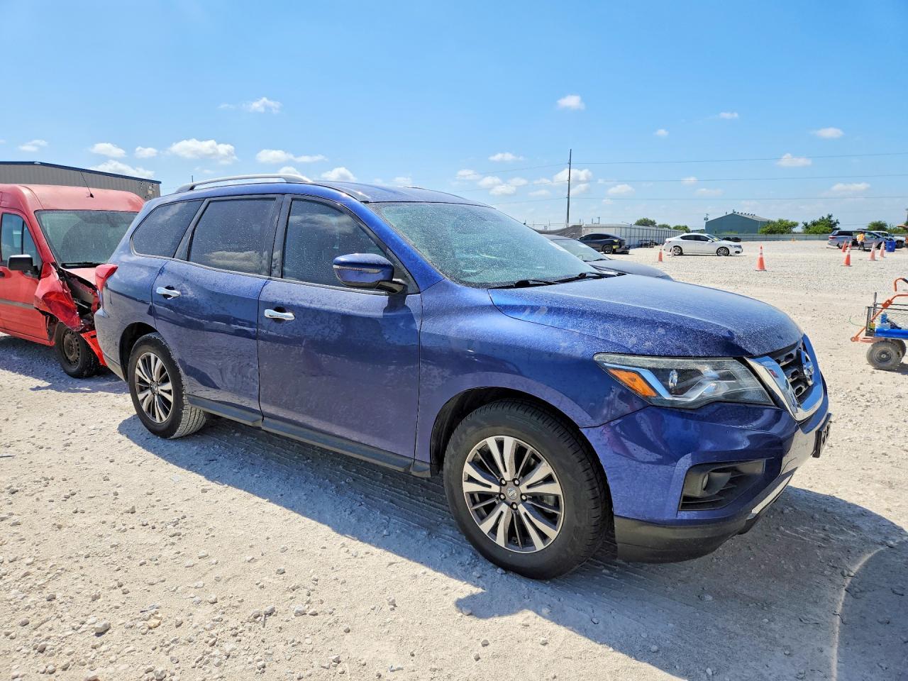 2020 Nissan Pathfinder Sv - zdjęcie 4