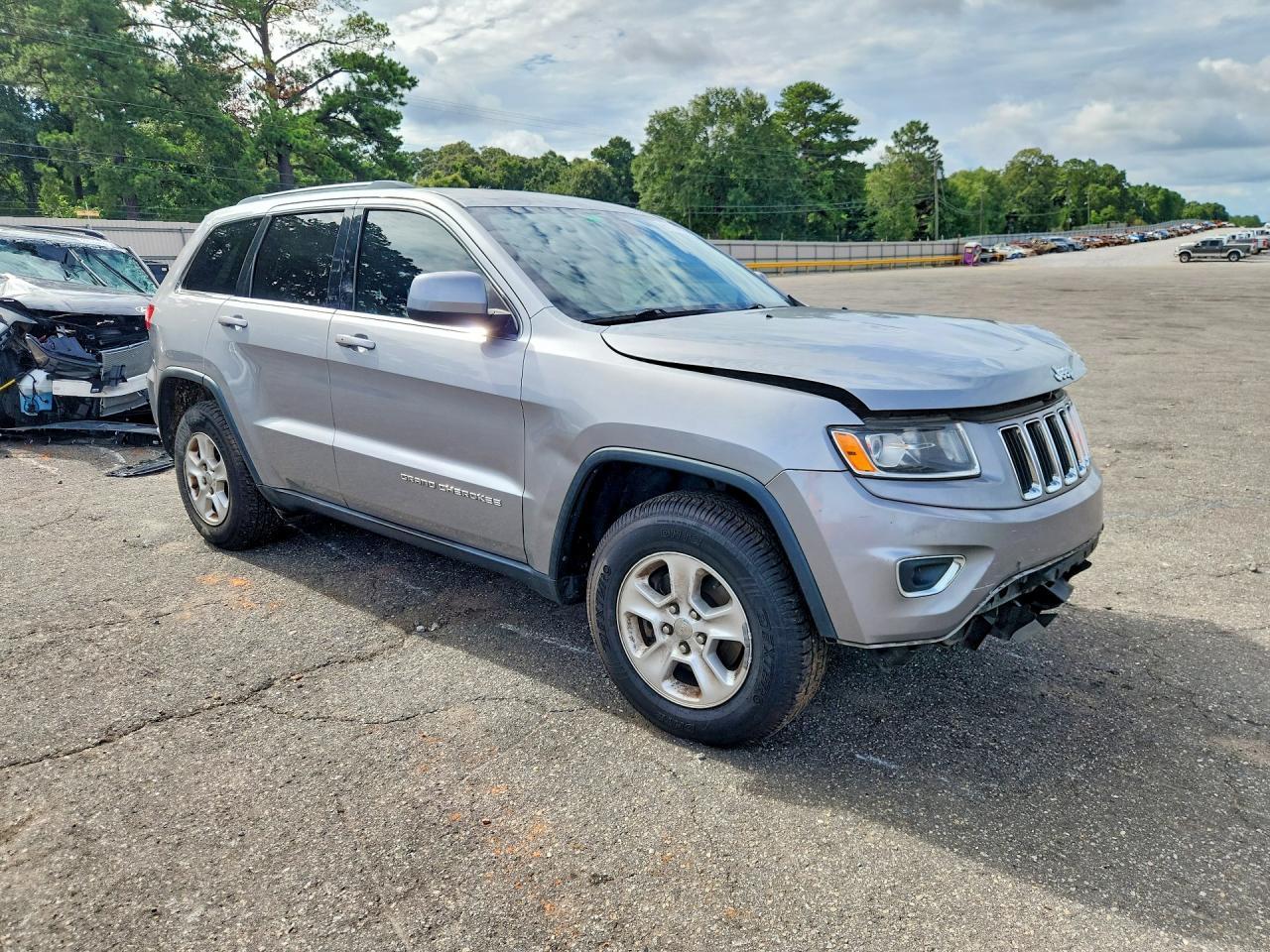 2015 Jeep Grand Cherokee Laredo - zdjęcie 4
