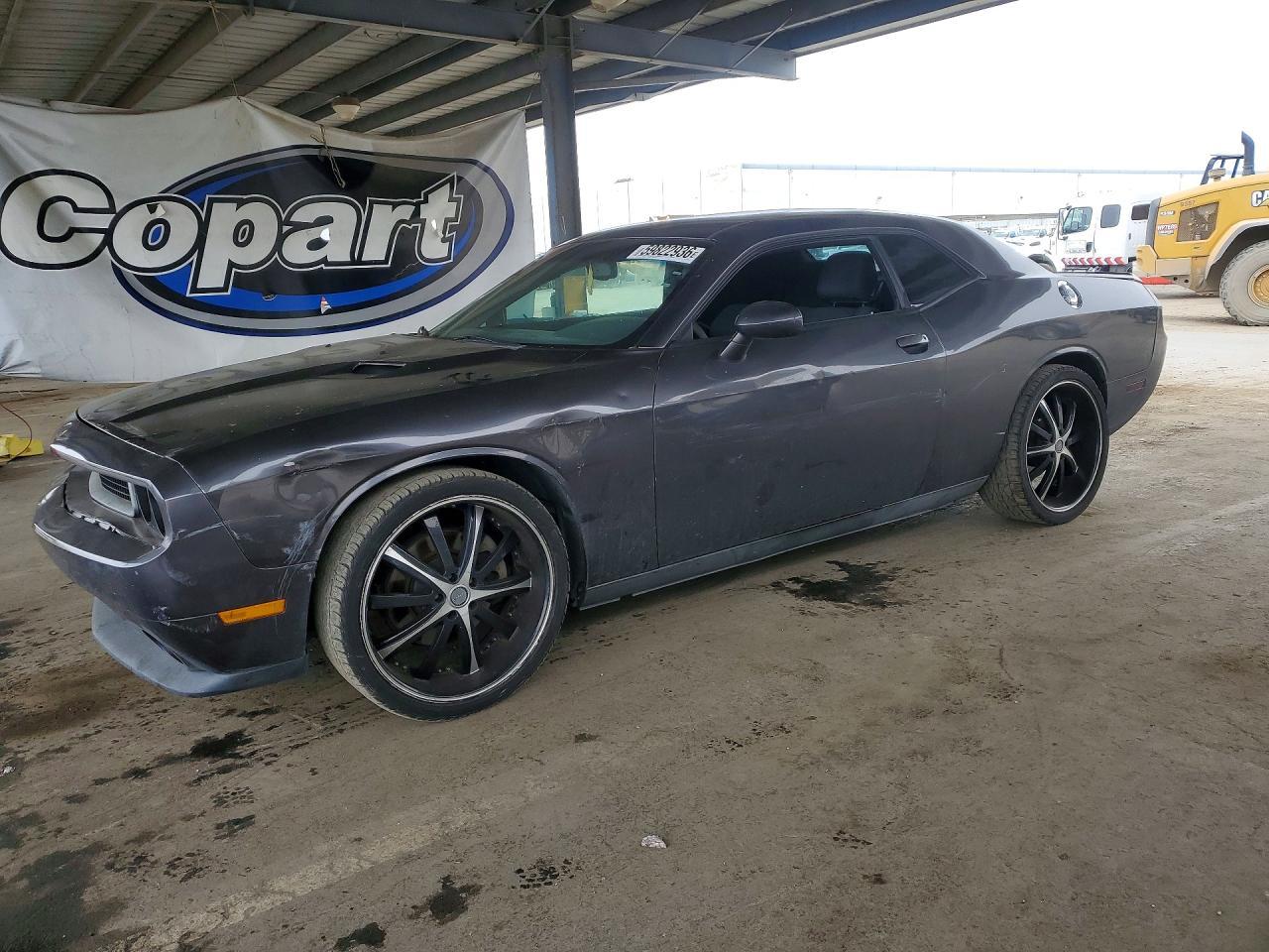 2013 Dodge Challenger Sxt - zdjęcie główne