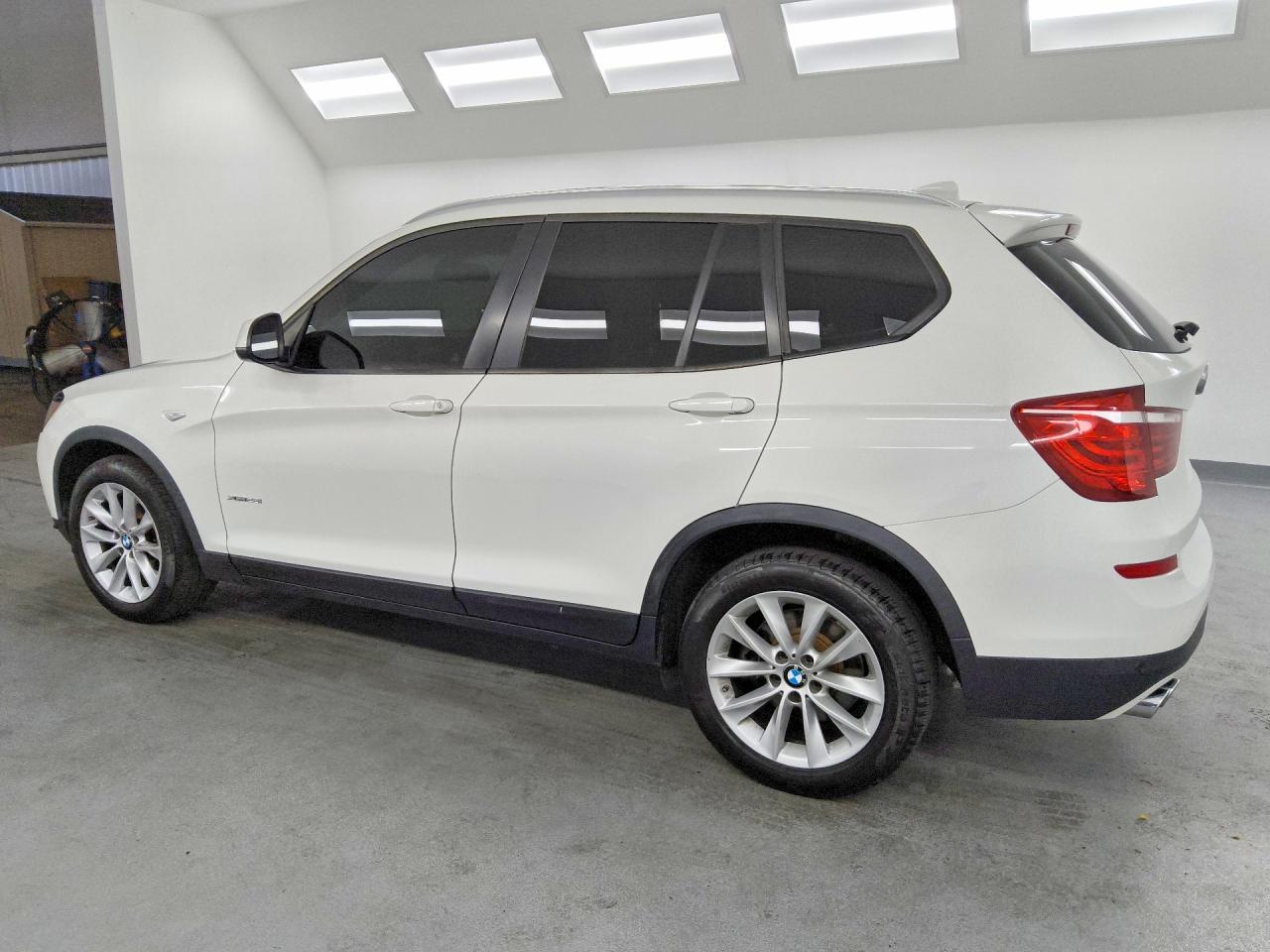 2015 BMW X3 xDrive28I - zdjęcie 2