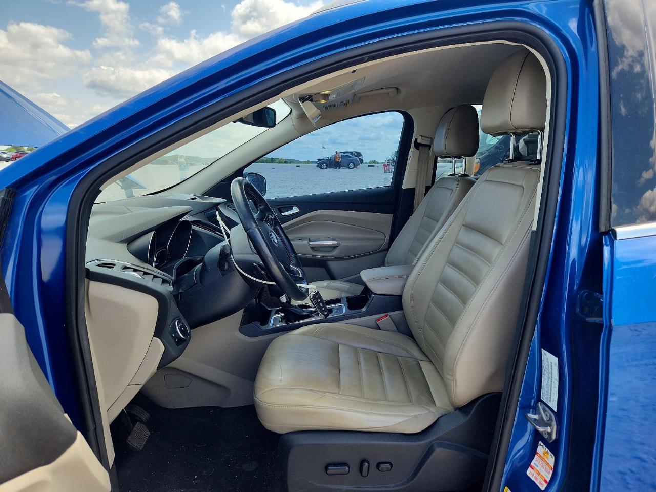 2017 Ford Escape Titanium - zdjęcie 7