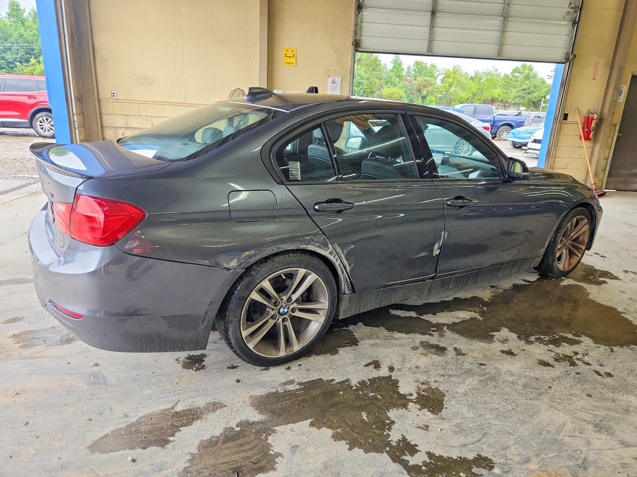 2014 BMW 328 I - zdjęcie 3