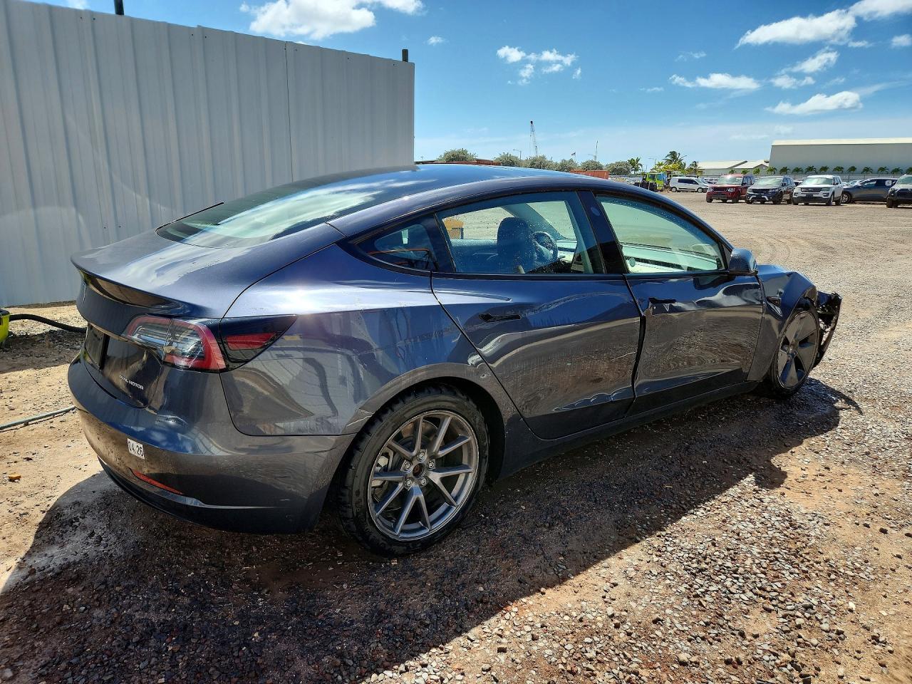 2022 Tesla Model 3 - zdjęcie 3