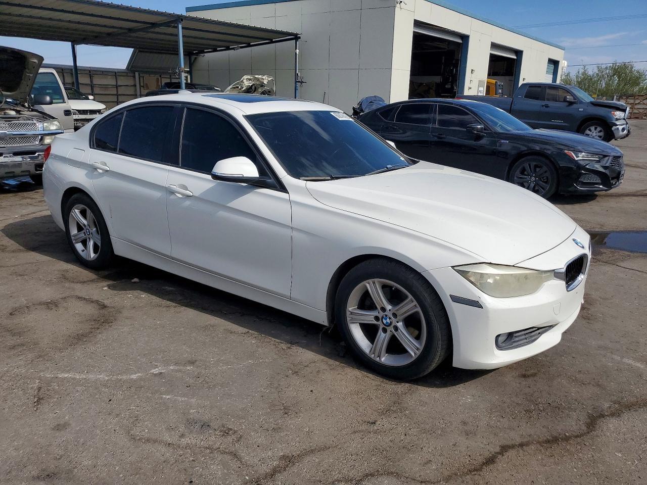 2014 BMW 328 I - zdjęcie 4