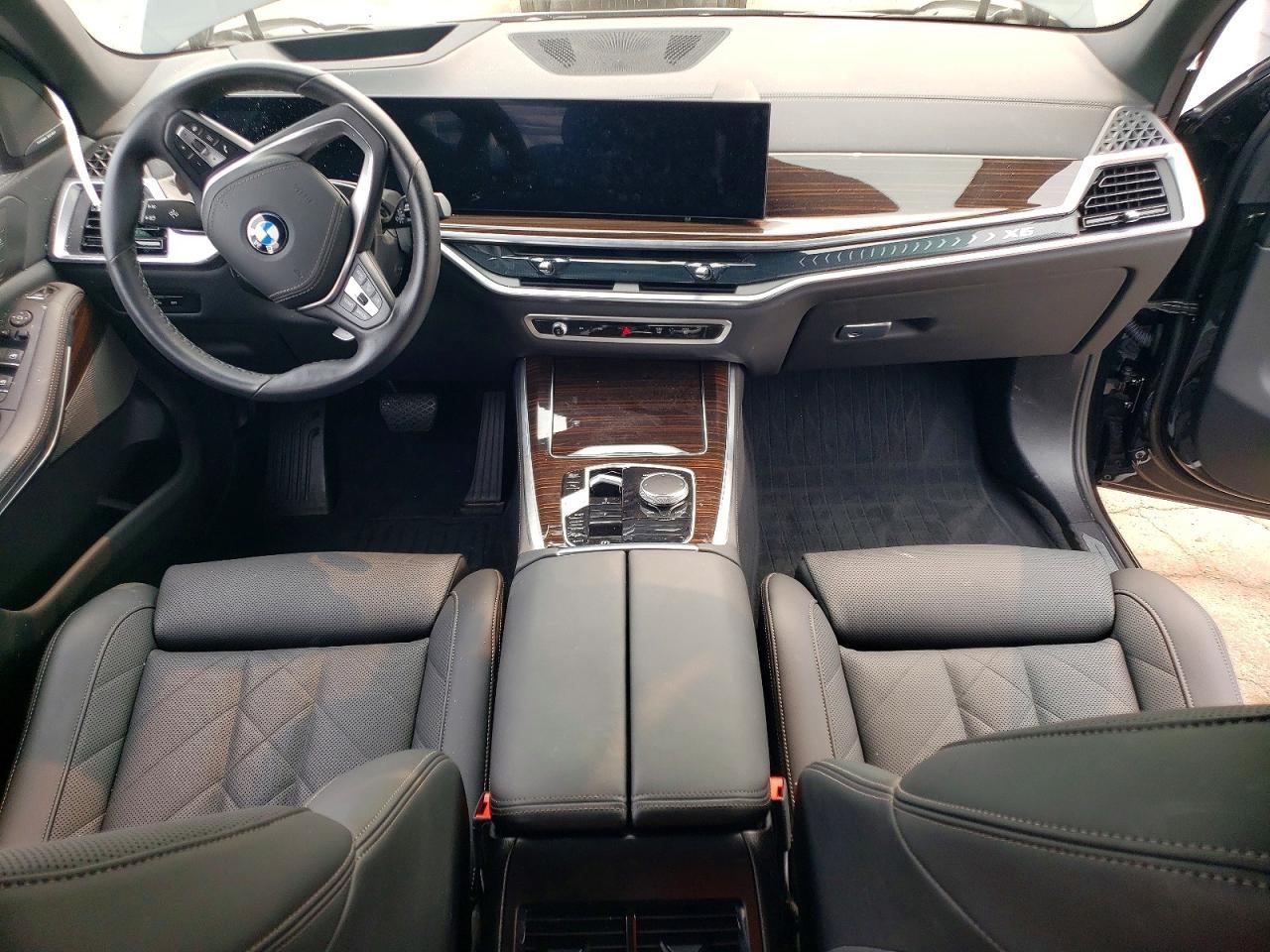2026 BMW X5 xDrive40I - zdjęcie 8