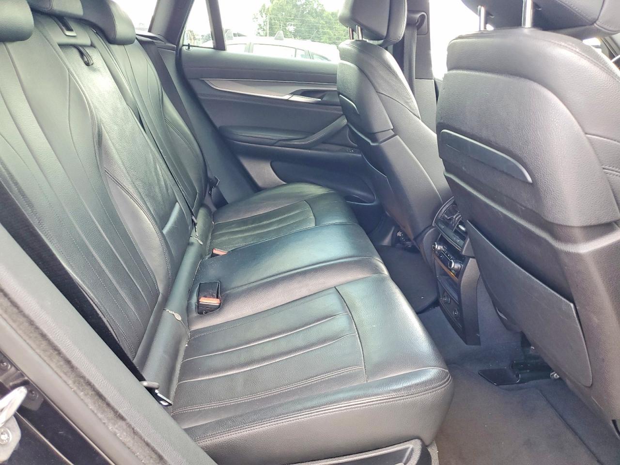 2016 BMW X6 xDrive35I - zdjęcie 11