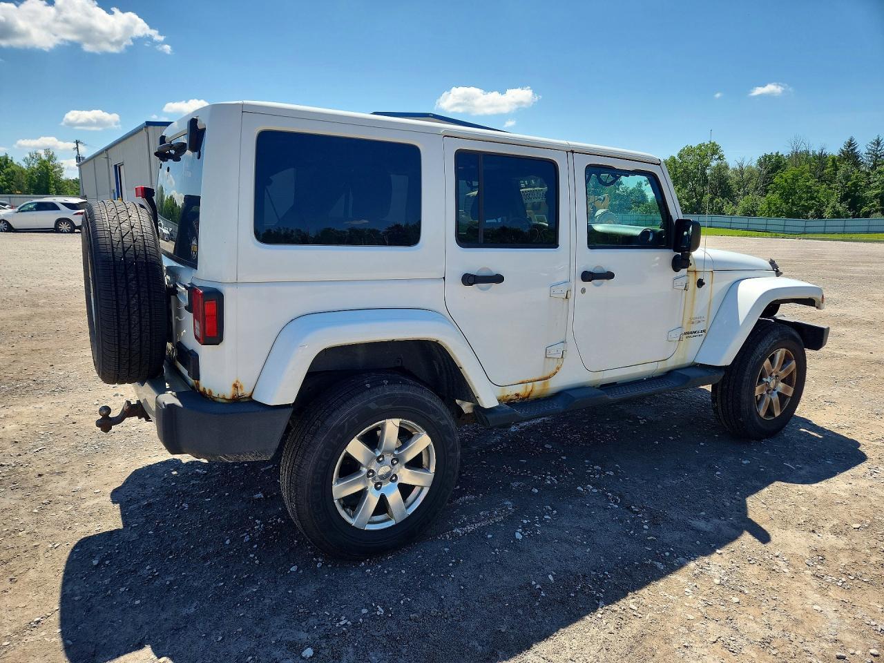 2013 Jeep Wrangler Unlimited Sahara - zdjęcie 3