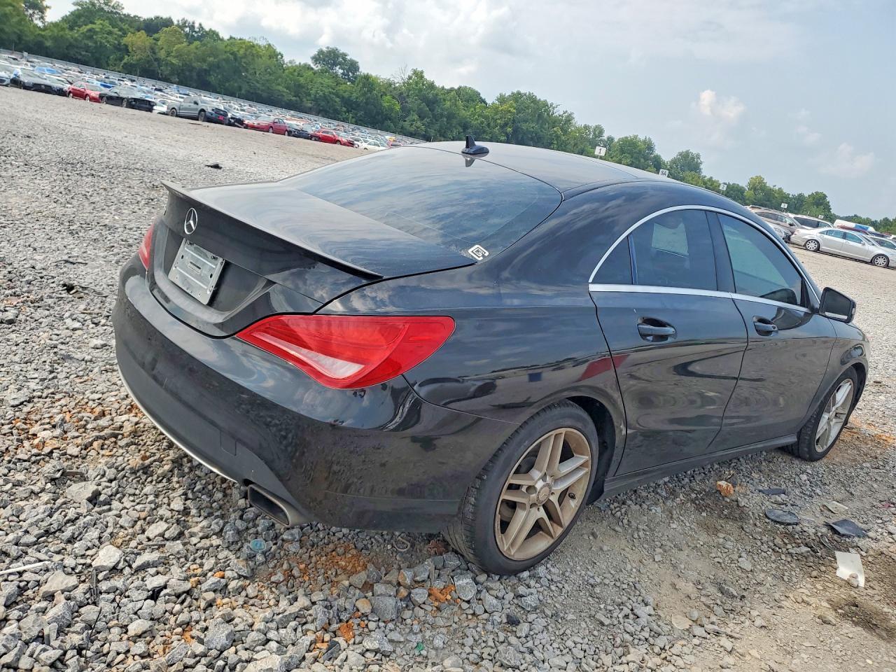 2014 Mercedes-Benz Cla 250 - zdjęcie 3