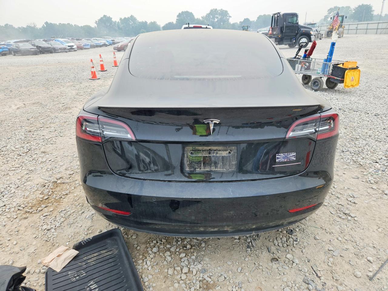 2022 Tesla Model 3 - zdjęcie 6