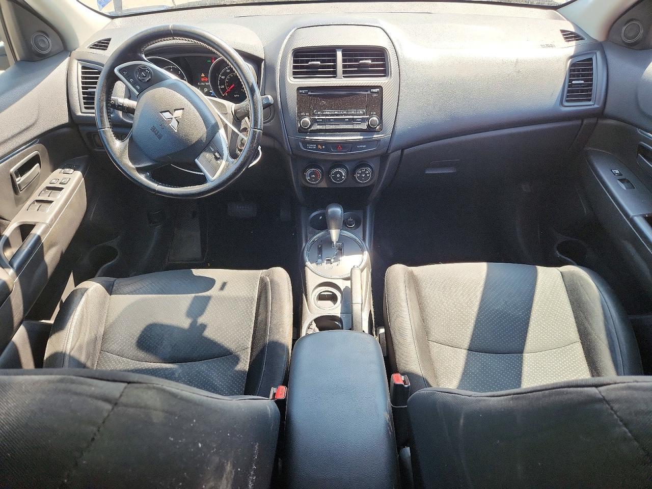 2015 Mitsubishi Outlander Sport Es - zdjęcie 8
