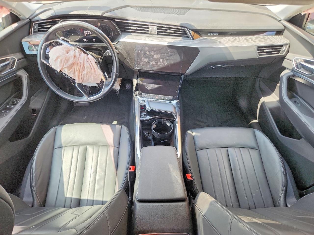 2021 Audi E-Tron Premium - zdjęcie 8