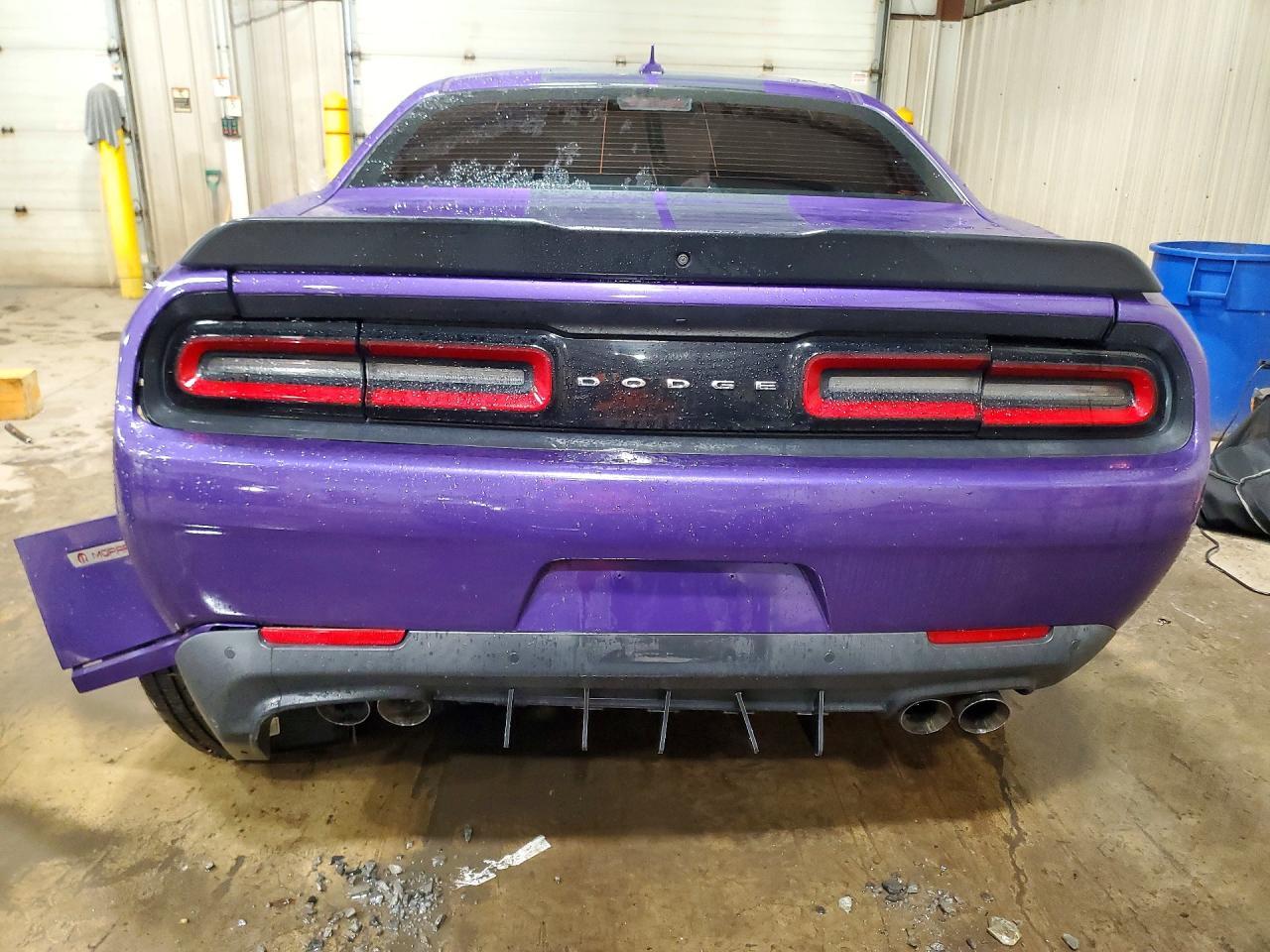 2016 Dodge Challenger R/T - zdjęcie 6