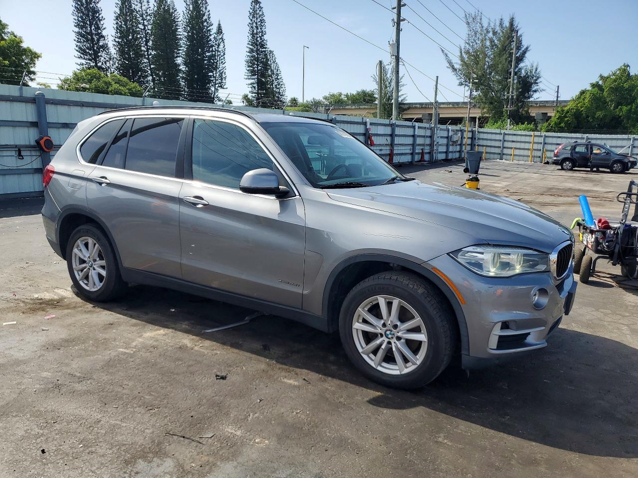 2014 BMW X5 xDrive35I - zdjęcie 4